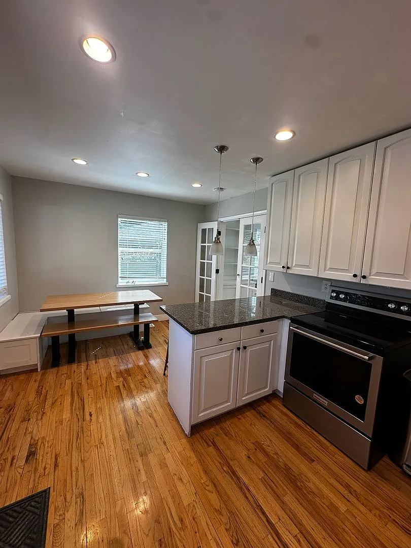 Beautiful 4 Bedroom Home in Millcreek Available Now! — Photo 4
