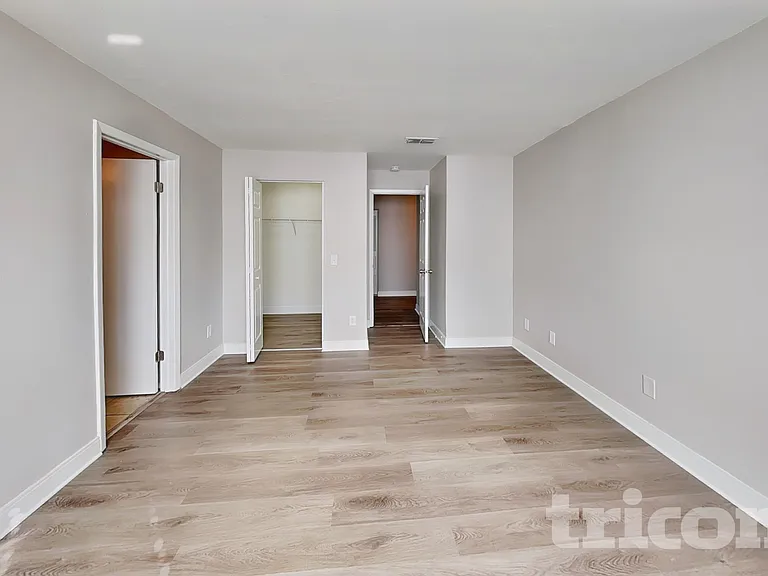 1020 Red Oak Cir — Photo 5