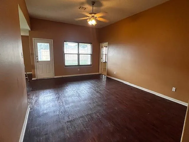 4707 San Antonio River Dr — Photo 3