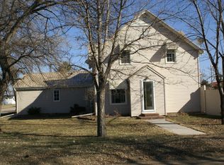 20 2nd St NW, Warner City, SD 57479
