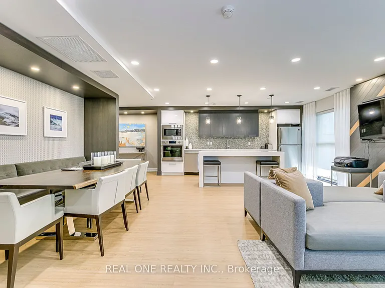 128 Grovewood Cmn #533 — Photo 8