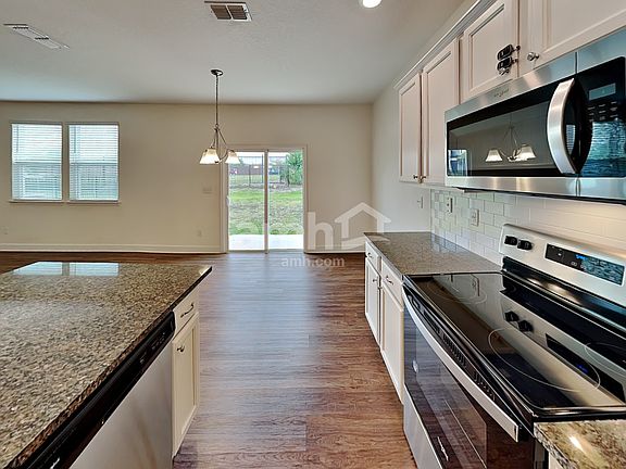 4th image of 8553 Highfield Ave