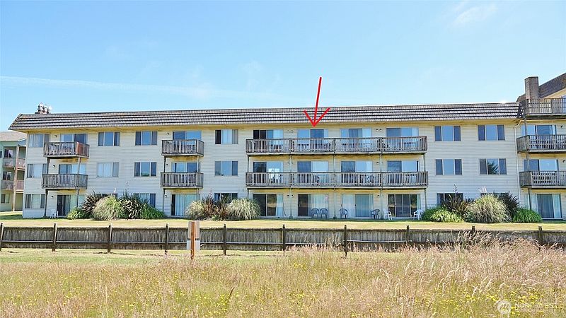 3rd image of 615 Ocean Shores Boulevard NW #318