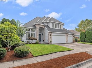 414 NE Lenox St, Hillsboro, OR 97124