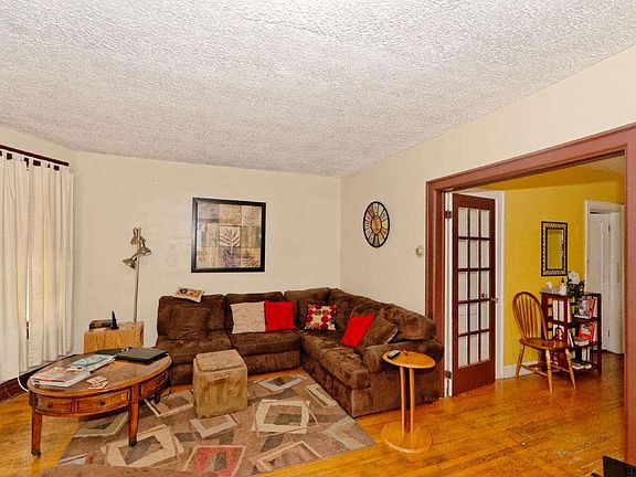 2nd image of 410 Manning Blvd