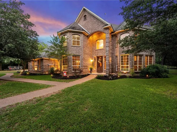 930 Lost Hunters Cyn, China Spring, TX 76633
