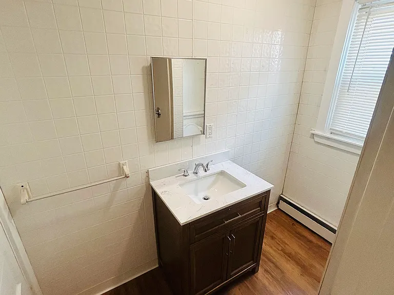 74 Carrington Ave #1 — Photo 10