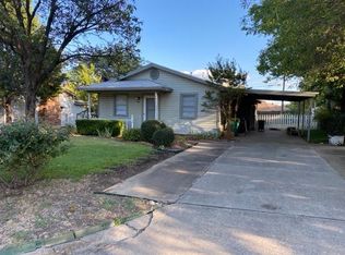 608 Juno Ln, Denton, TX 76209