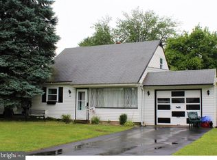 44 Rorer Ave, Hatboro, PA 19040