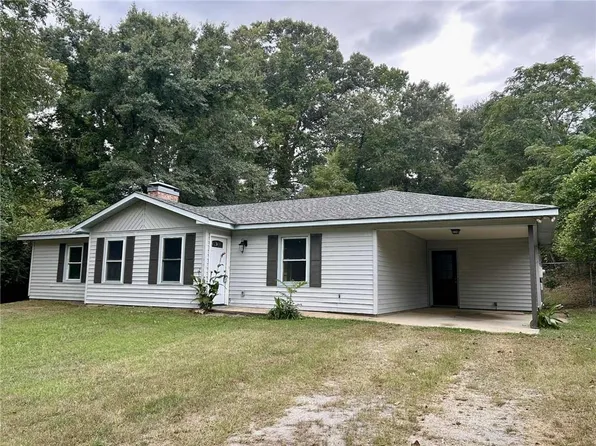 17 Newberry Dr, Phenix City, AL 36870