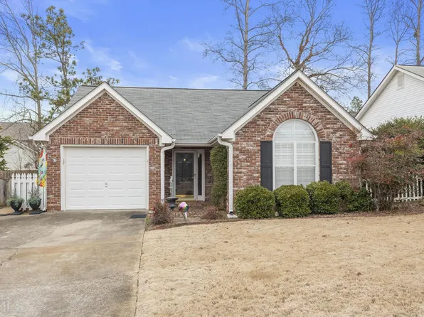 93 Green Tree Dr, Newnan, GA 30265