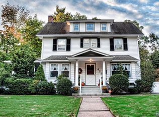 426 Overbrook Rd, Ridgewood, NJ 07450