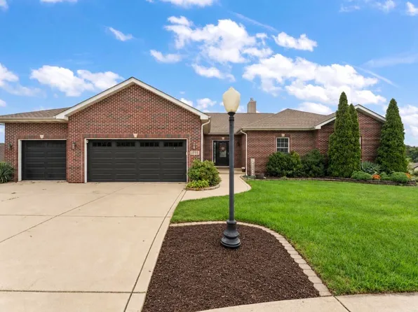 2242 Amarillo St, Portage, IN 46368