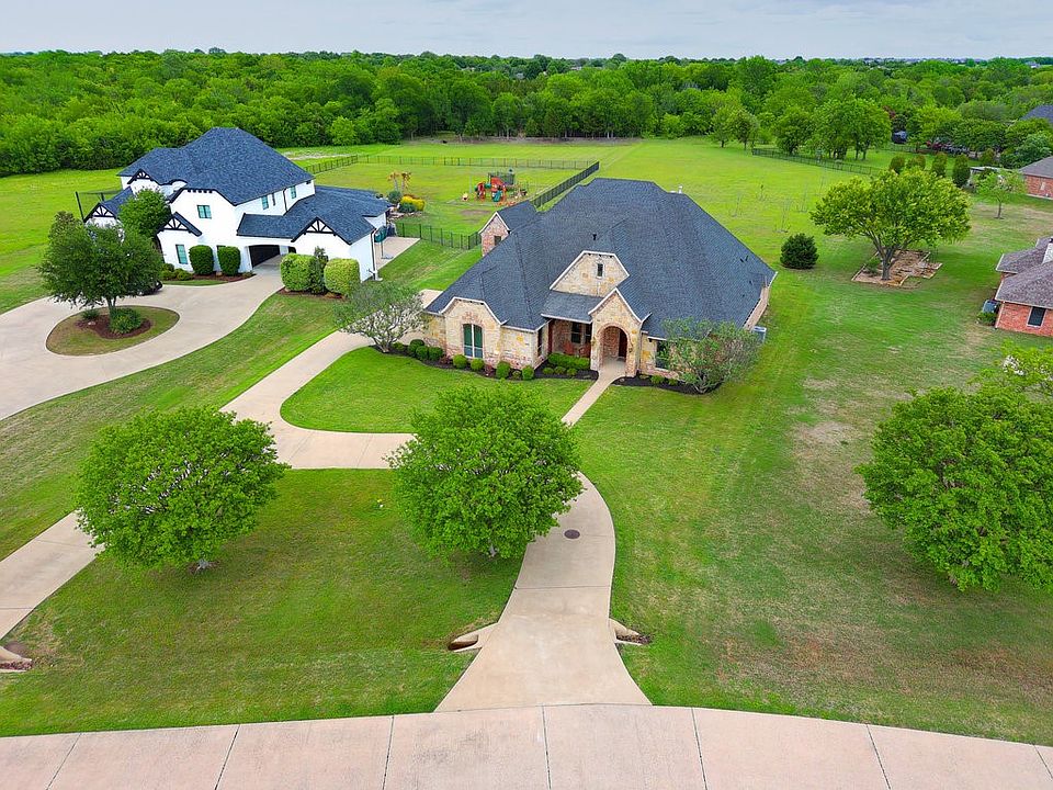 1st image of 192 Brookstone Ct