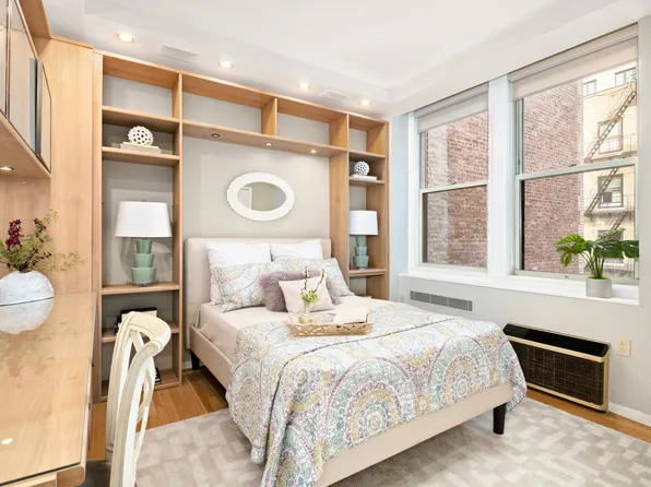 71 Park Avenue image 8 of 11