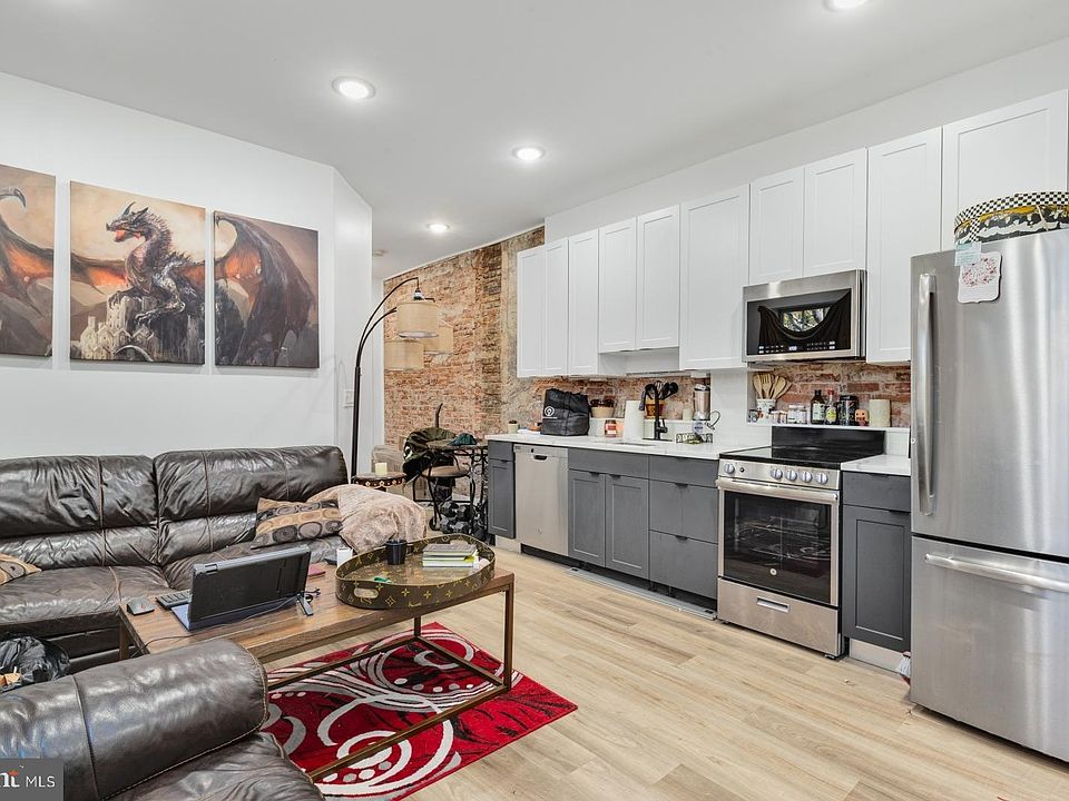 1st image of 212 Catharine St #4
