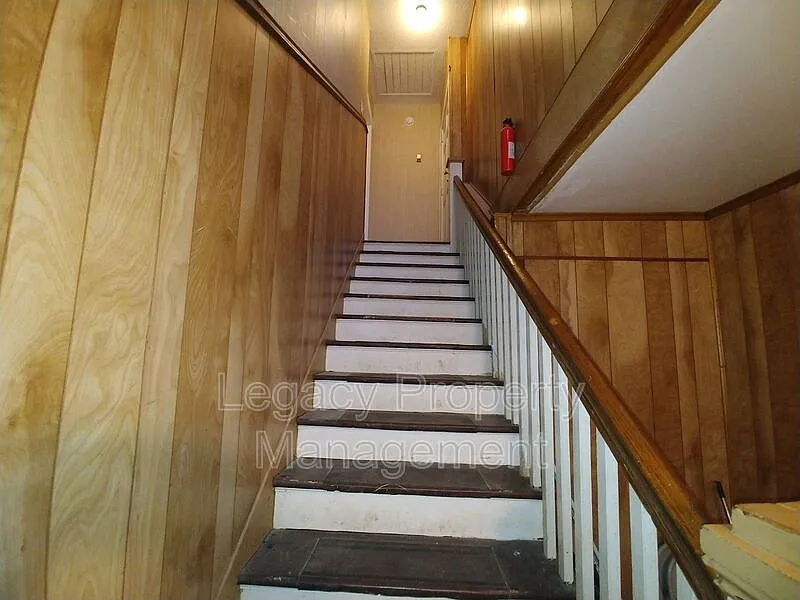 1 bed, 1.0 bath, 807 sqft, $950 — Photo 3