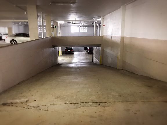 3rd image of 1750 James Ave APT 8J