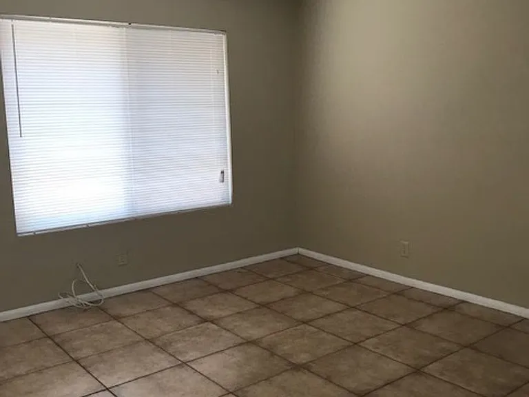 4800 Woodlake Ave — Photo 20