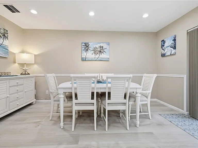 4019 Silver Palm Dr #8 — Photo 9