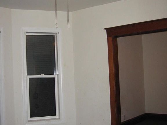 5th image of 4007 Brentwood Cir