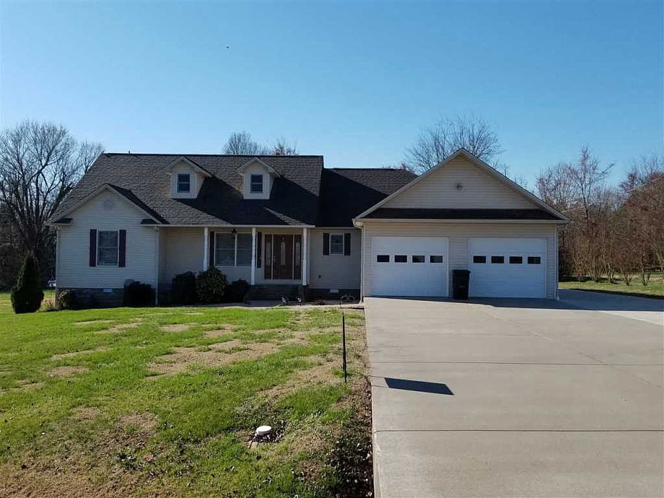 1st image of 136 Deerfield Cir