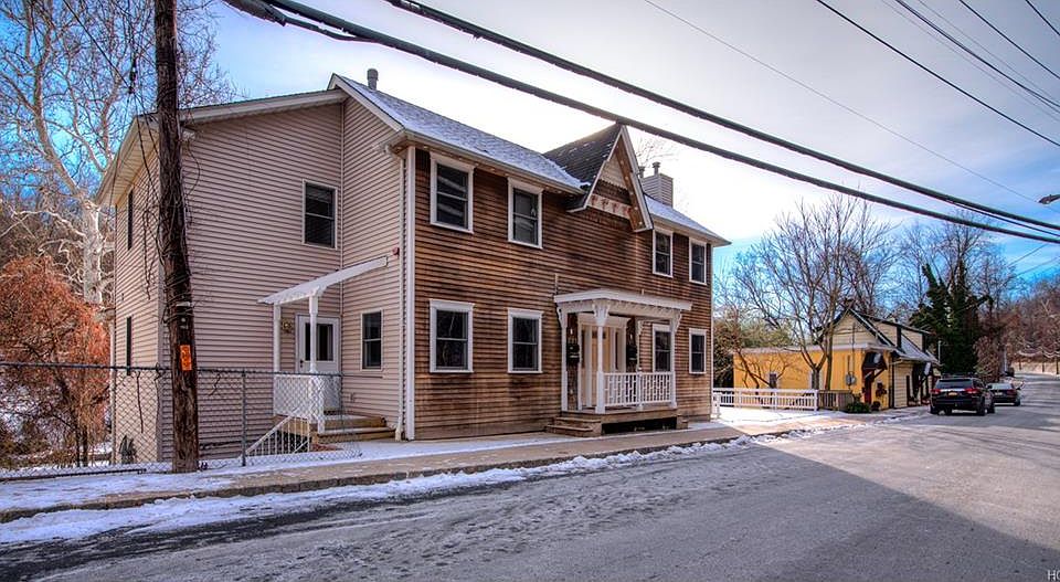 1st image of 221 Piermont Ave