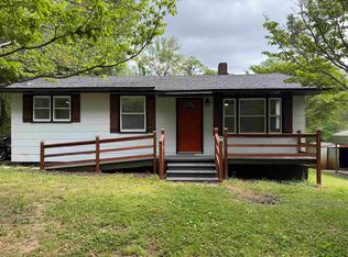 7 Pine Ln, Inman, SC 29349