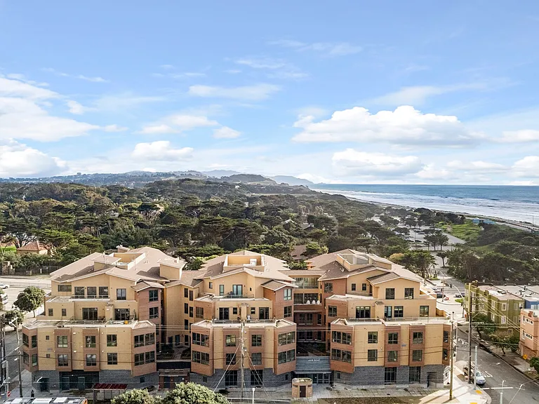 3535 Wawona St #311 — Photo 45