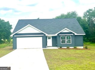 556 Caleb Cir, Jesup, GA 31545