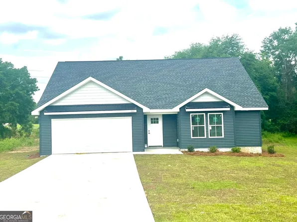 556 Caleb Cir, Jesup, GA 31545
