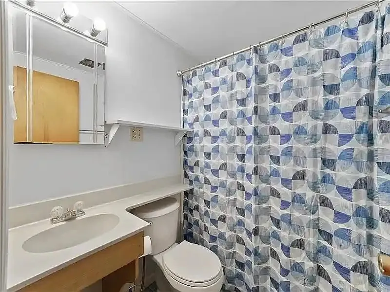 2 bed, 1.0 bath, $1,150 — Photo 3