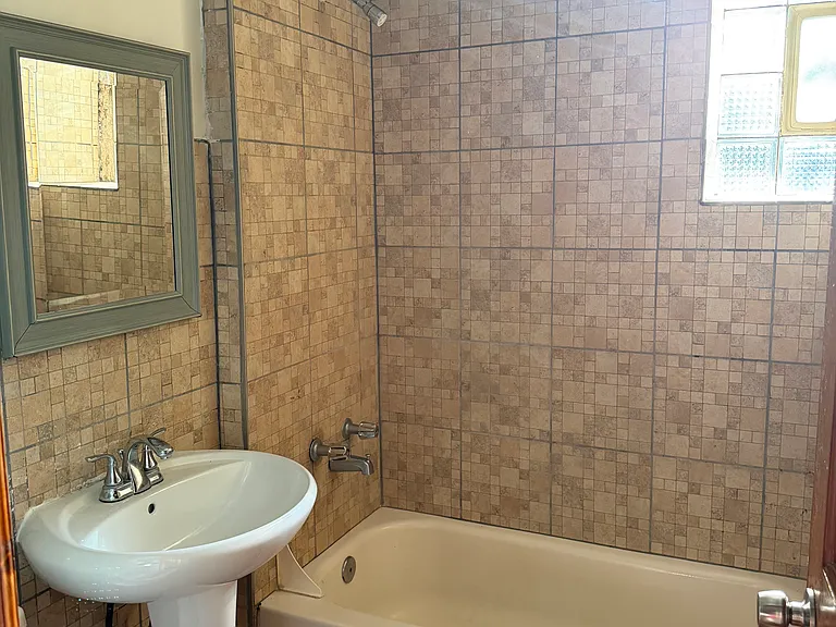 2726 S Pulaski Rd #1R — Photo 12