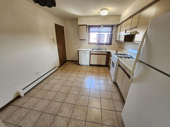 3rd image of 9250 Hamilton Ct APT F