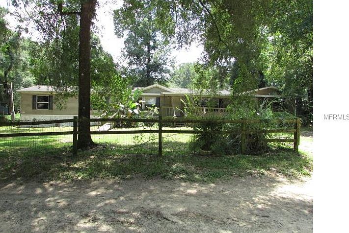 1st image of 36910 Pinecrest Ave