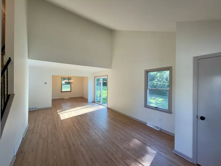9976 Chamberlin Rd #1372SHARONBROOK — Photo 4