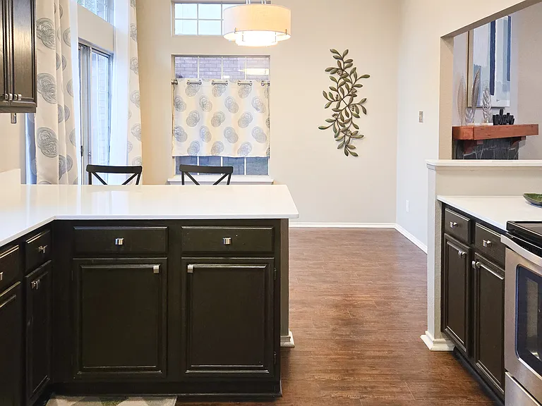 10300 Concord Dr — Photo 11