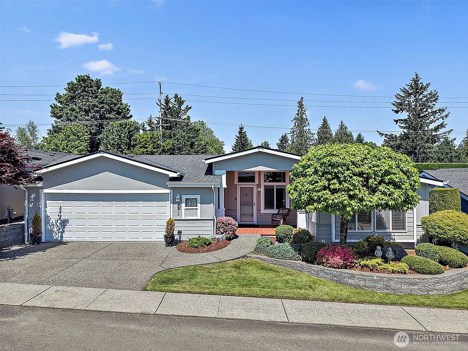 1st image of 21804 SE 272nd Place