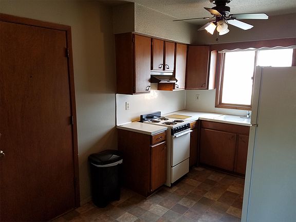 3rd image of 2327 W 4th St APT 3