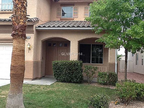 2nd image of 3016 Loggia Ct