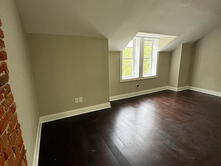 814 N Adams St #3 — Photo 5