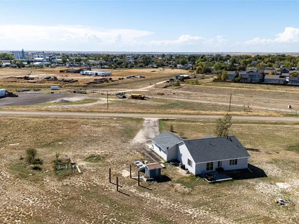 1850 Comanche Drive, Strasburg, CO 80136