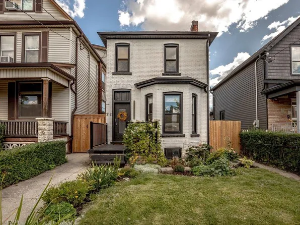 212 Gibson Ave, Hamilton, ON L8L 6K1