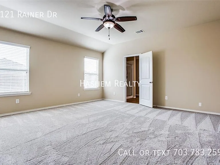 1121 Rainer Dr — Photo 8