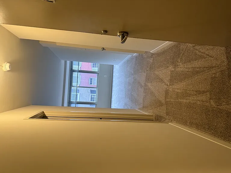 The 925 Apartments — Photo 36