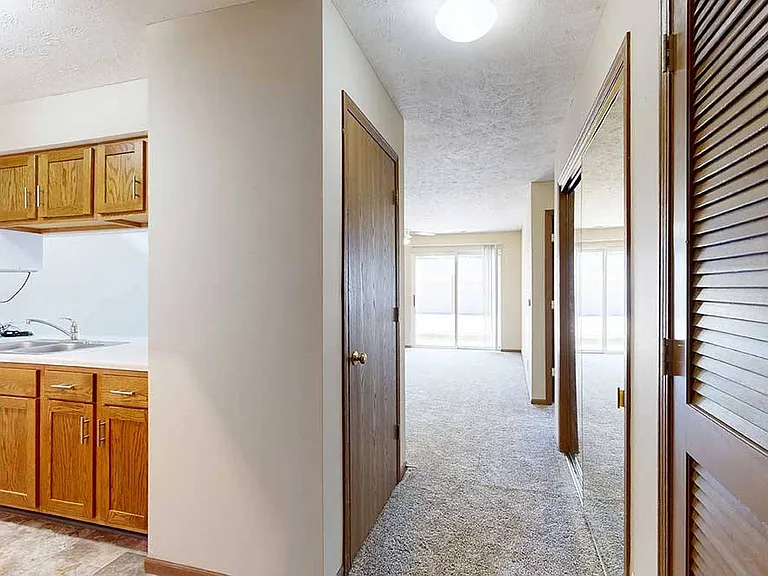 Pine Lake Heights Apartments — Photo 58