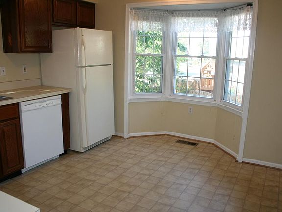 4th image of 13229 Ladybank Ln