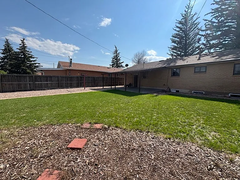 147 Lummis Ct — Photo 37