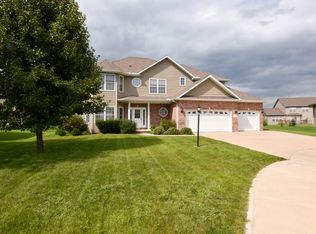3807 W Grove Mill Ct, Dunlap, IL 61525
