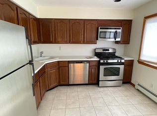 (Undisclosed Address), Pt Washington, NY 11050
